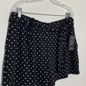 Robert Louis Black and White Polka Dot Petite Shorts